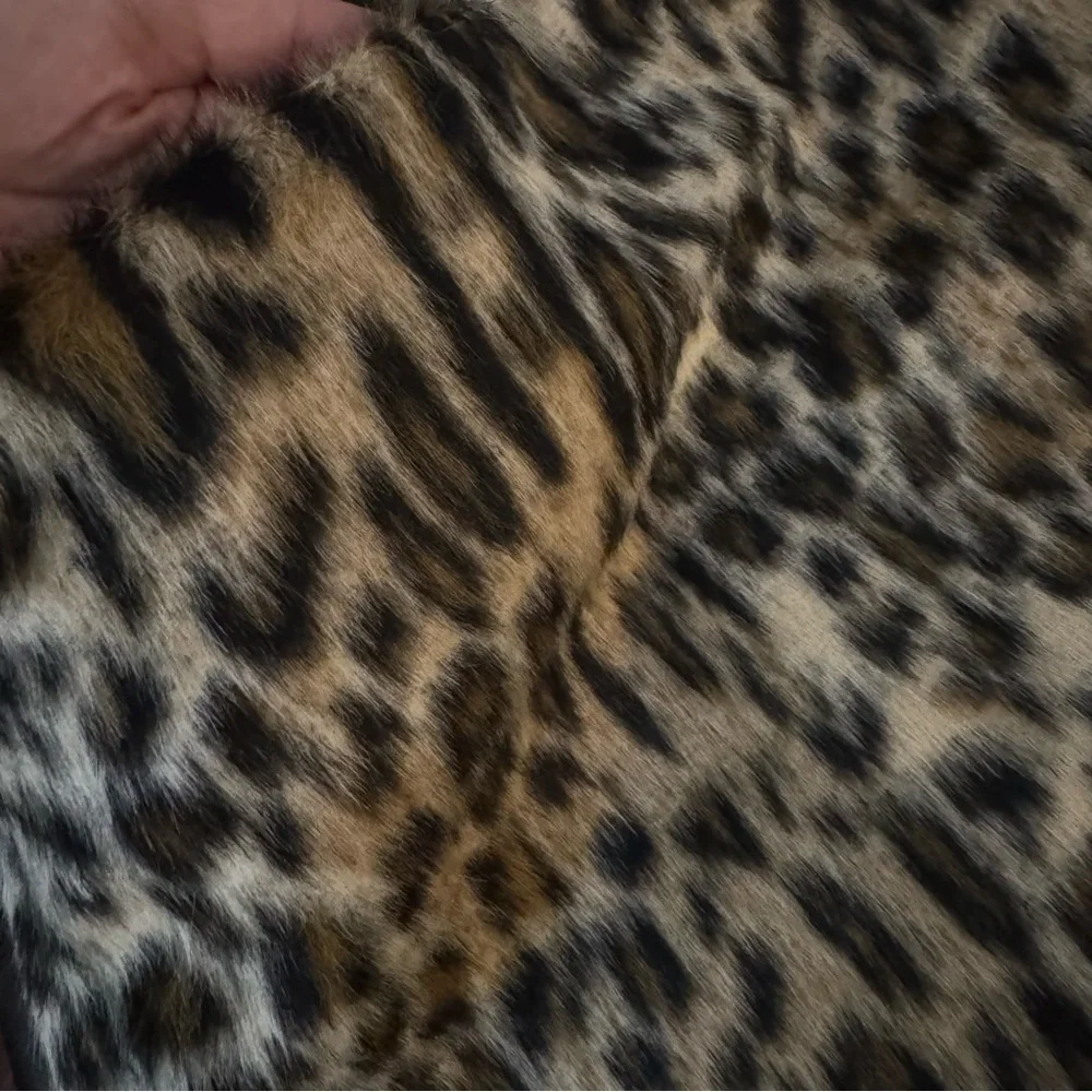 NWT H&M FUZZY LEOPARD PRINT MINI SKIRT